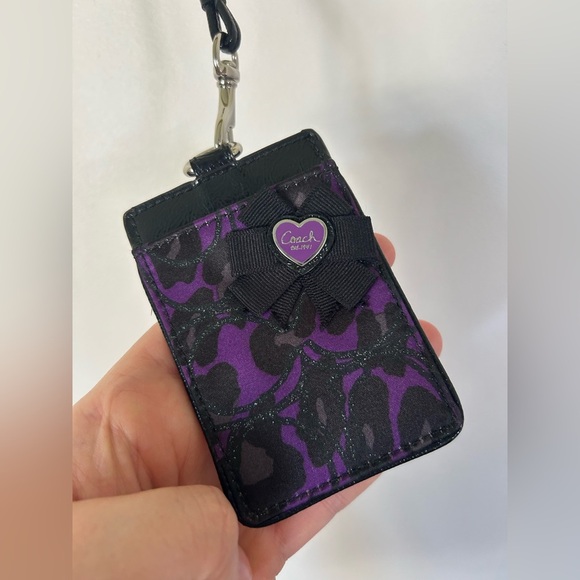 Coach Poppy Daisy Ocelot ID / Badge Purple Black Leopard Print - Picture 6 of 9
